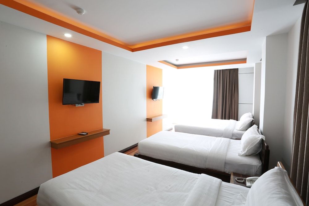 Hotel Vista Deluxe Family Suite 5