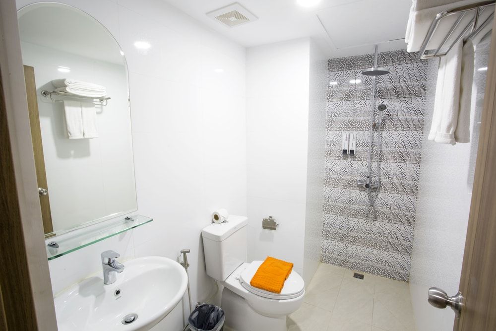 Hotel Vista Deluxe Twin Room 8