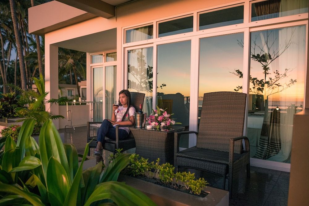 Ocean Blue Ngwe Saung Beach Hotel Executive Bungalow, 2 Bedrooms, Ocean View 5