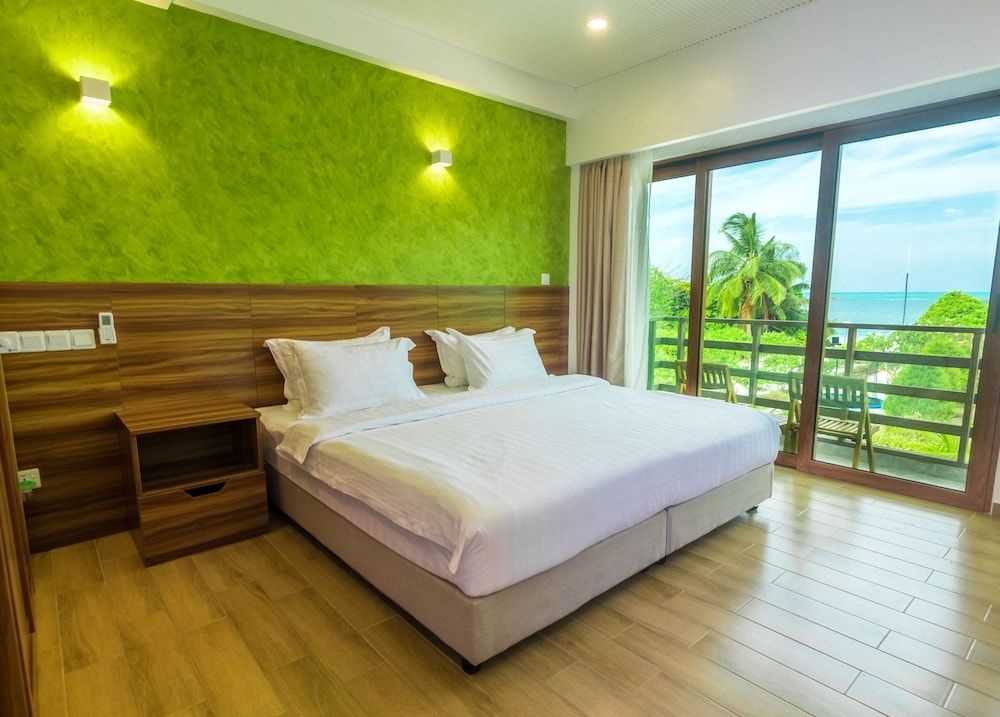 Olive Goidhoo Deluxe Double or Twin Room, 1 King Bed, Sea View 3