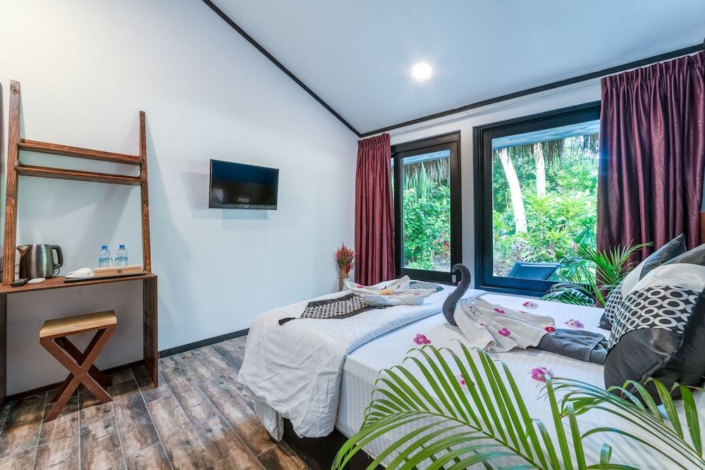 Beach Veli Deluxe Double Room, Non Smoking, Garden Area 10