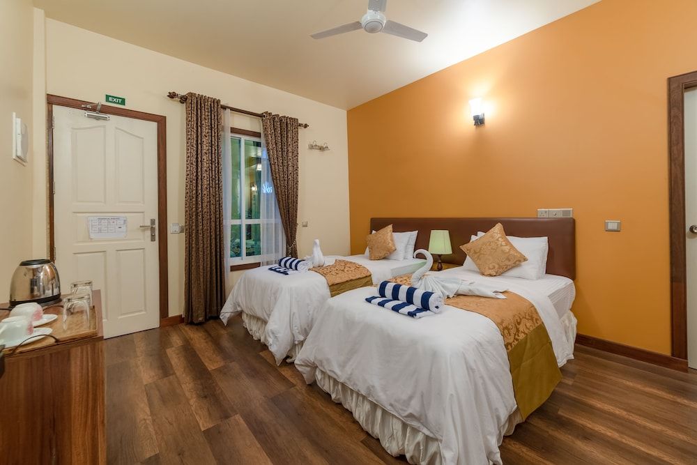 Ostrov Beach Deluxe Room 5