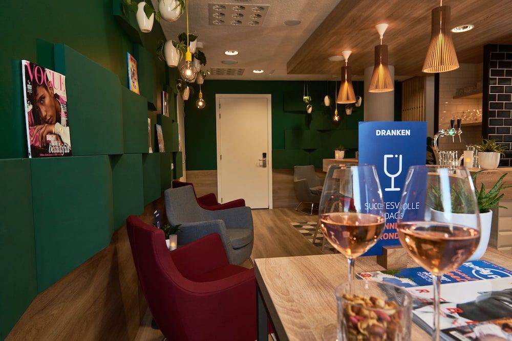 undefined Holiday Inn Express Amsterdam - City Hall by IHG 8