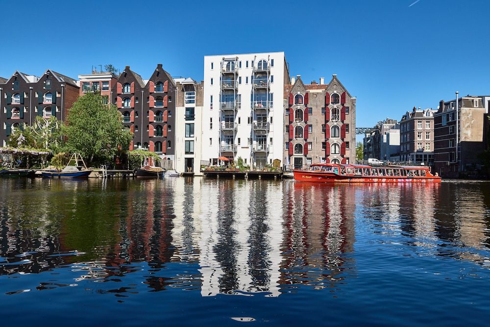 undefined Holiday Inn Express Amsterdam - City Hall by IHG 3