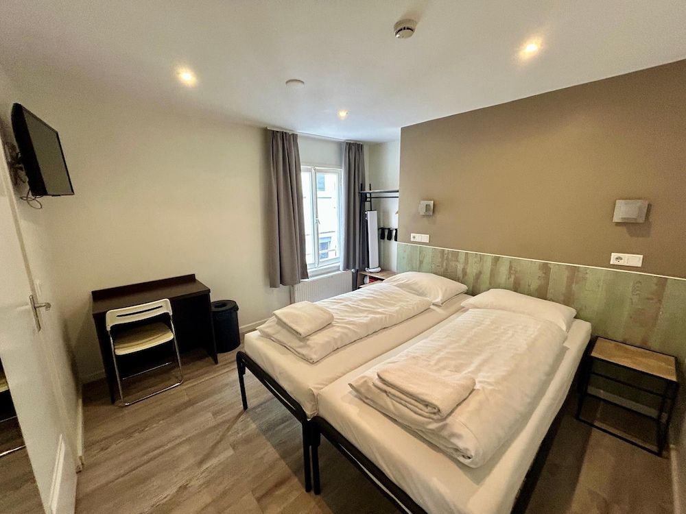 undefined Hotel Damrak Inn 2