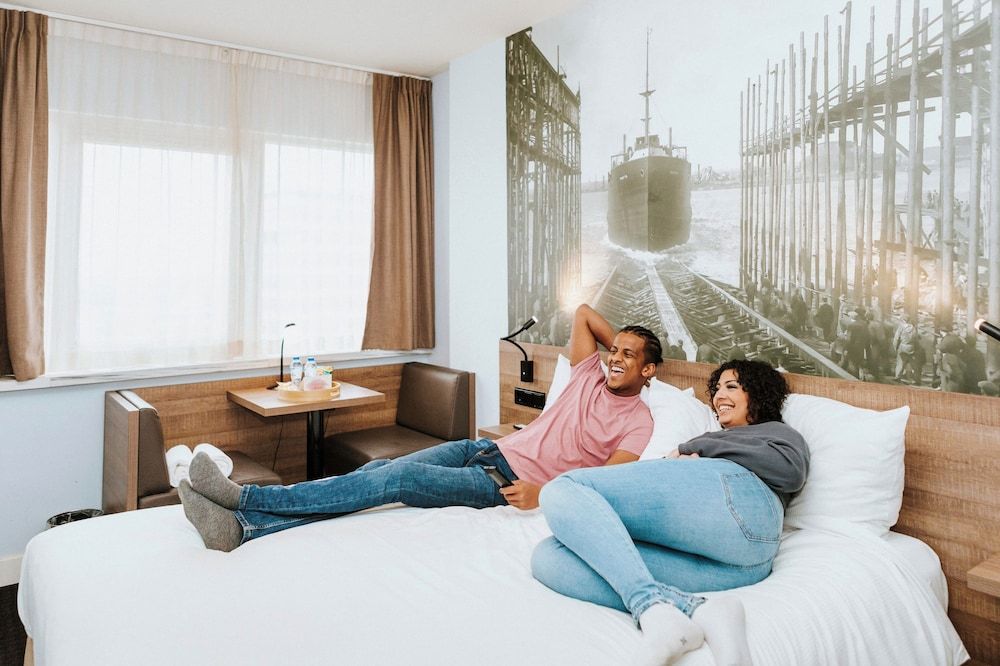 undefined Rotterdam Teleport Hotel