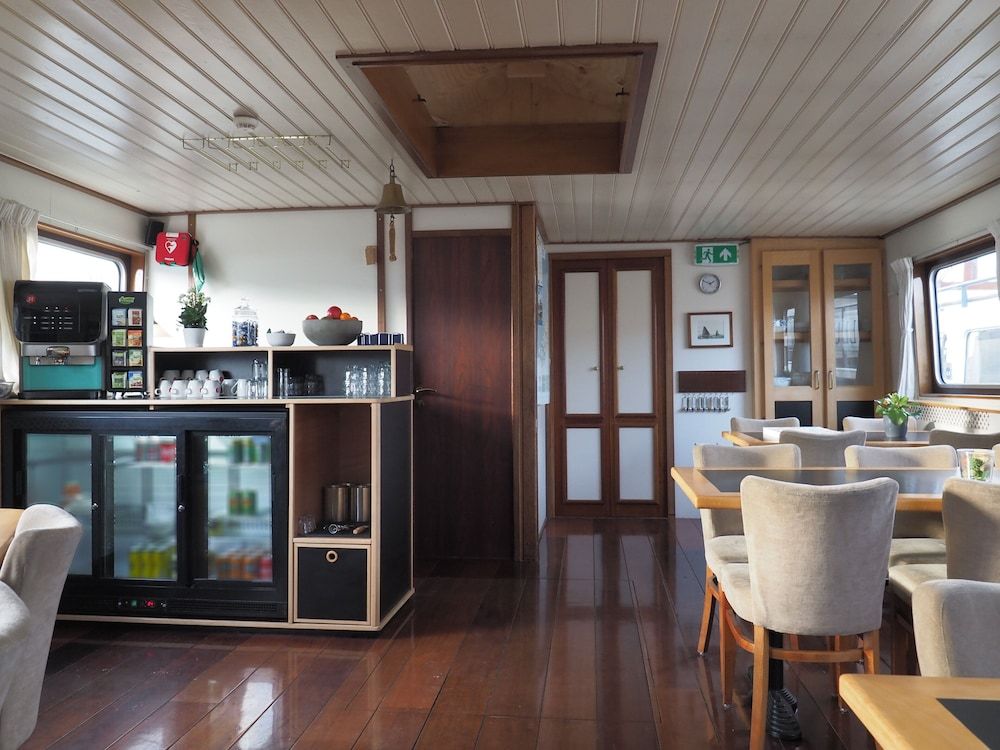 undefined Hotelschip Sarah 8