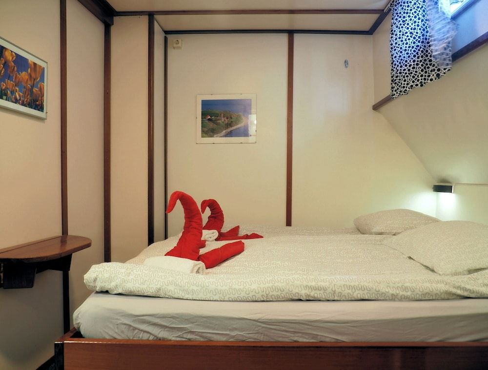 undefined Hotelschip Sarah