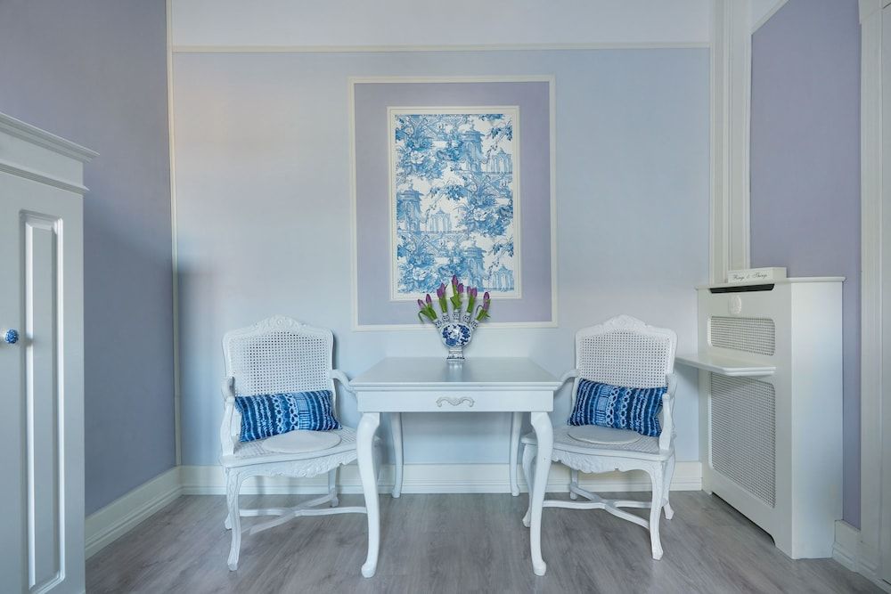 Vondelpark House Bed&Breakfast Deluxe Twin Room, 2 Twin Beds, Private Bathroom 4