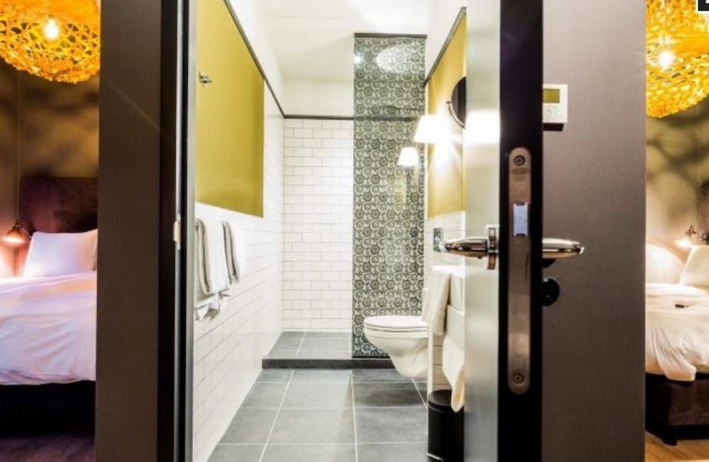 Post-Plaza Hotel & Grand Café Family Room 3