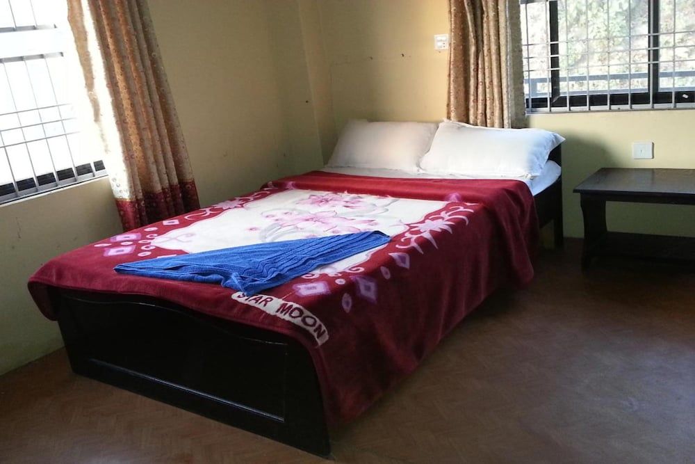 undefined Hotel Gautam Garden 8