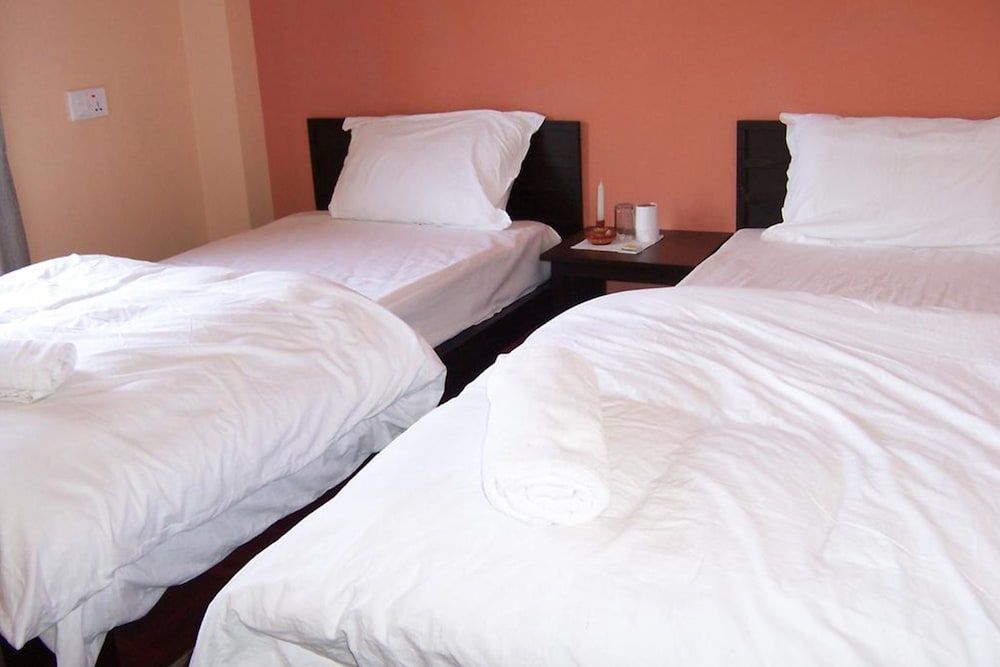 Bandipur Kaushi Inn Standard Twin Room, 2 Twin Beds 4
