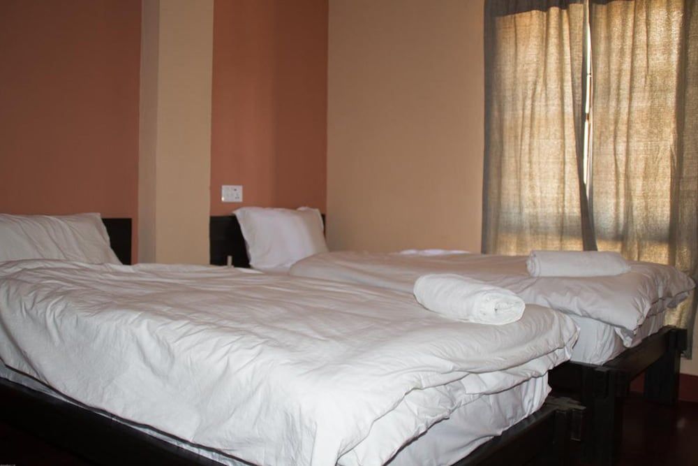 Bandipur Kaushi Inn Standard Twin Room, 2 Twin Beds 2