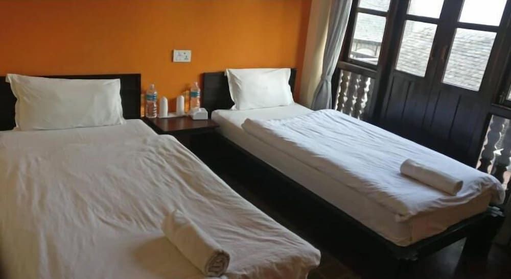 Bandipur Kaushi Inn Standard Twin Room, 2 Twin Beds 8