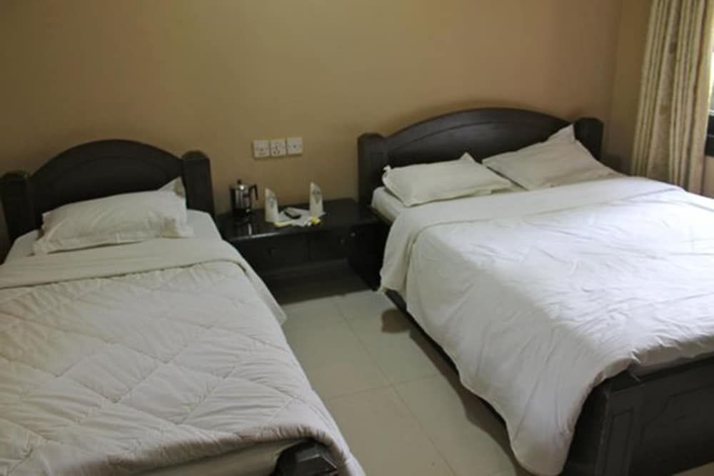 undefined Hotel Parkland 7