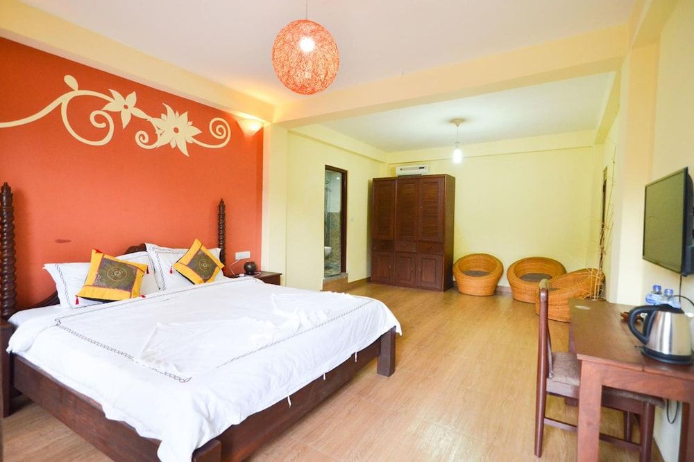 undefined Hotel Homeland 10