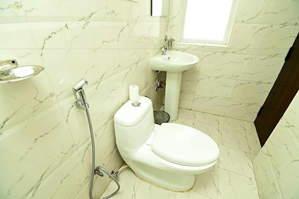 Hotel Royal Suite Standard Double or Twin Room 16