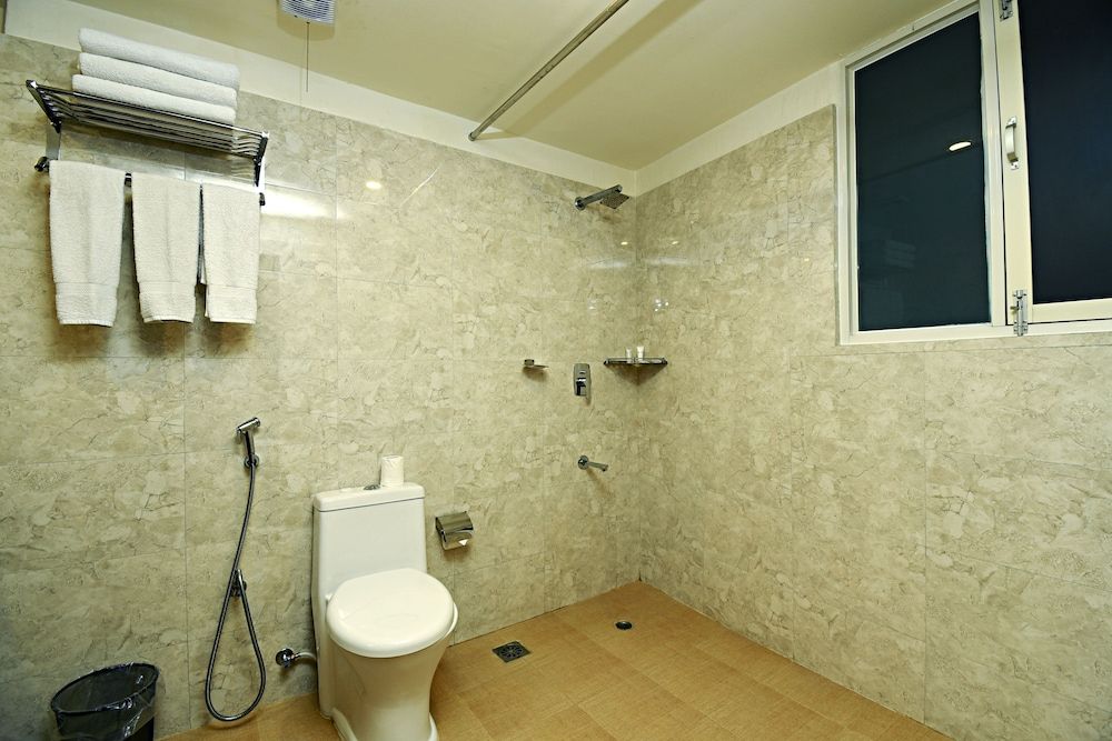 Hotel Royal Suite Standard Double or Twin Room 17