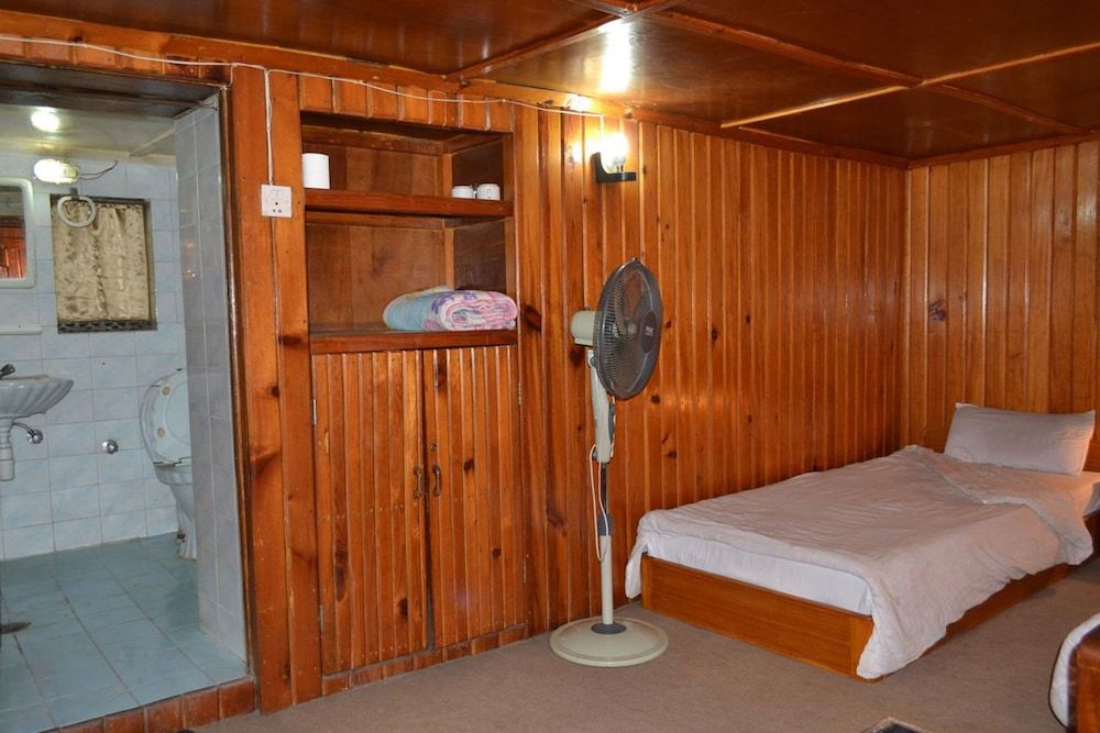 Unique Guest House Twin Room, Private Bathroom 2