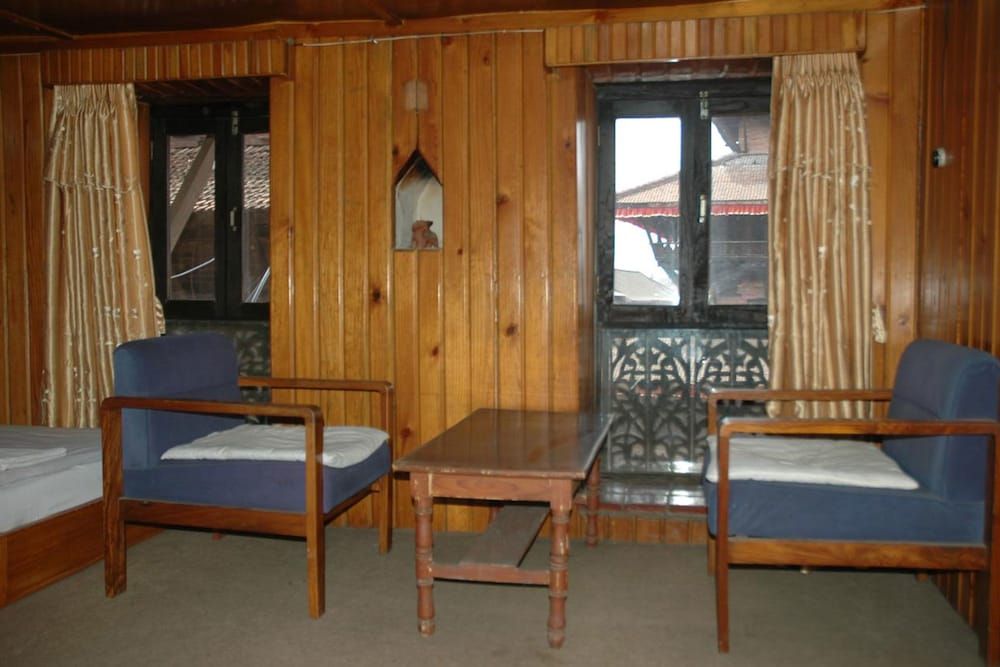 Unique Guest House Twin Room, Private Bathroom 4