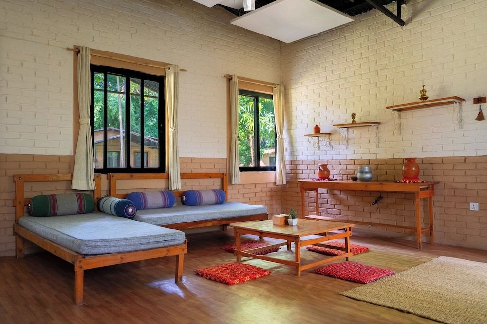 Nana Jungle Resort Near Chitwan National Park Deluxe Room 6