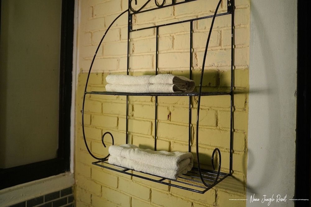 Nana Jungle Resort Near Chitwan National Park Deluxe Room 4