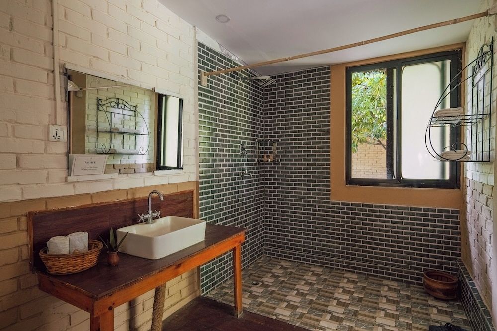 Nana Jungle Resort Near Chitwan National Park Deluxe Room 3