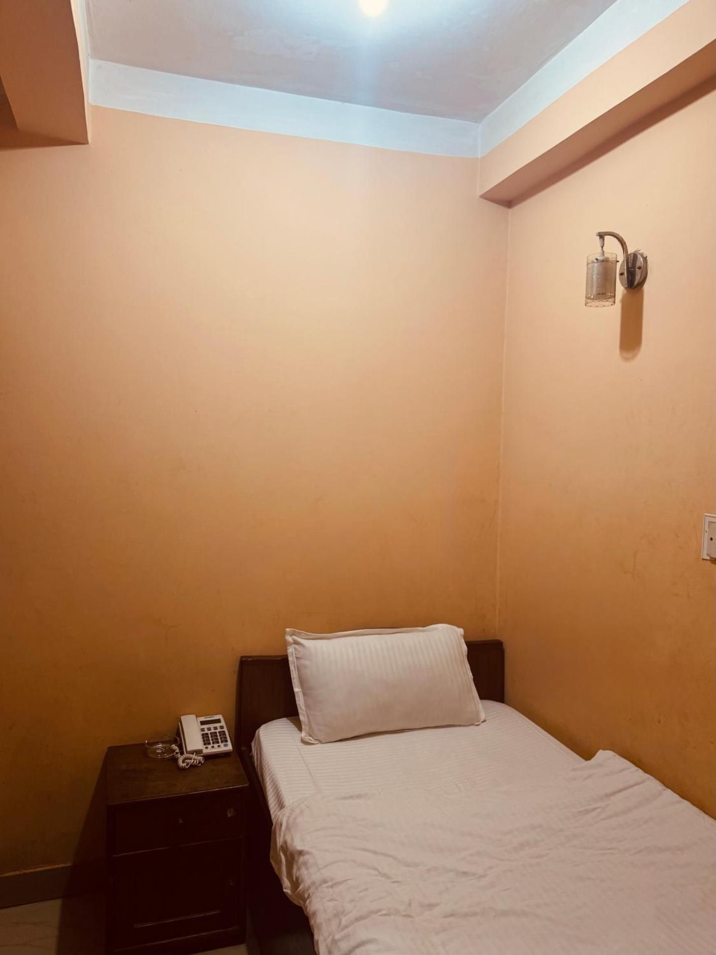 undefined Mandakini Hotel 10