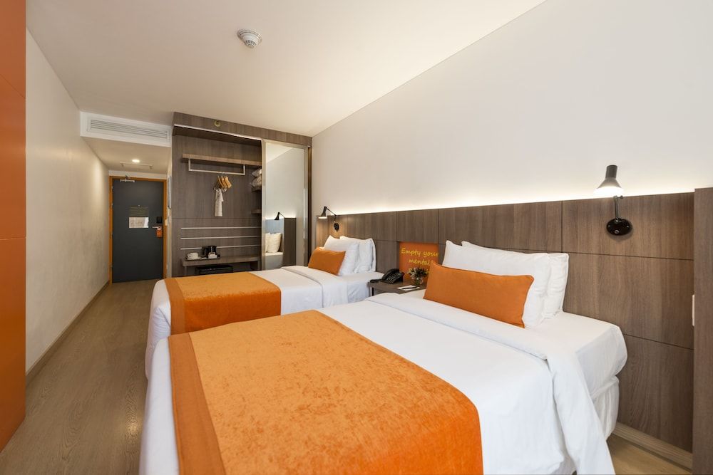 Libre Hotel, BW Signature Collection Standard Room, 2 Twin Beds, Non Smoking 2