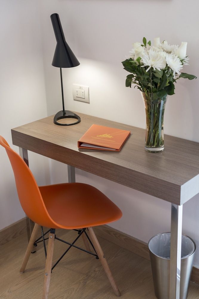 Libre Hotel, BW Signature Collection Standard Room, 2 Twin Beds, Non Smoking 14