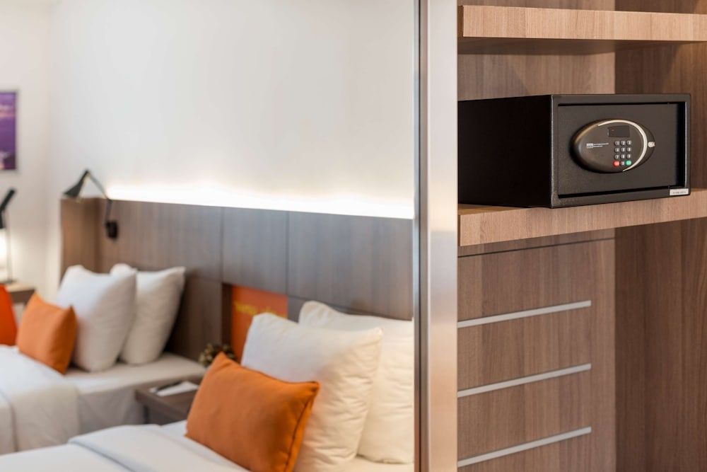 Libre Hotel, BW Signature Collection Standard Room, 2 Twin Beds, Non Smoking 13