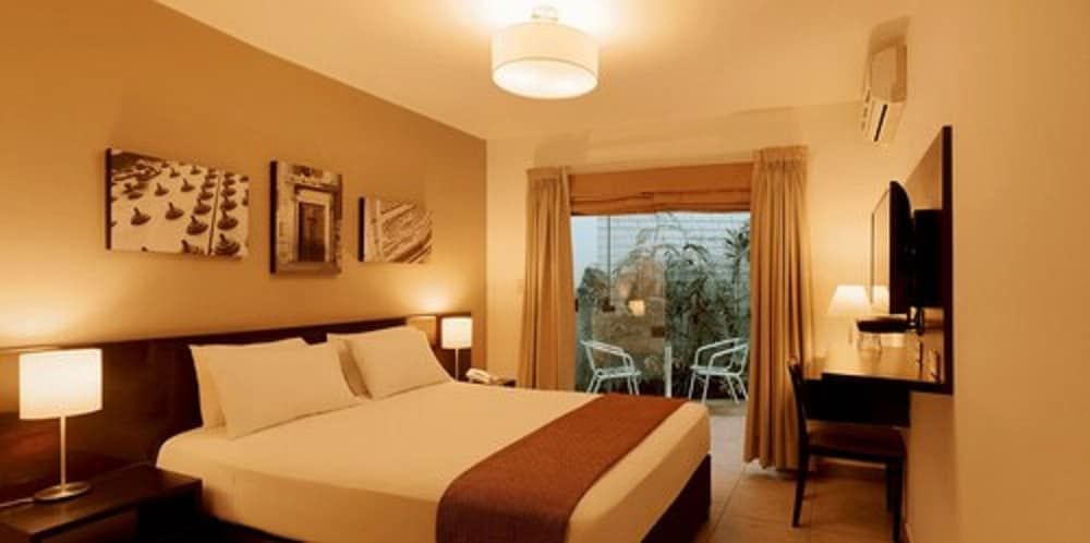 undefined Girasoles Hotel 8