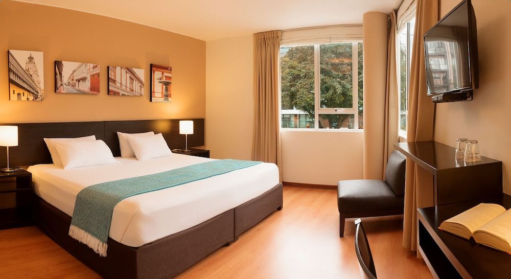 undefined Girasoles Hotel 5
