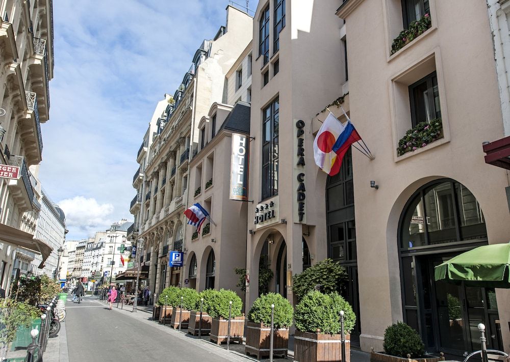 undefined Opera Cadet Hotel 6