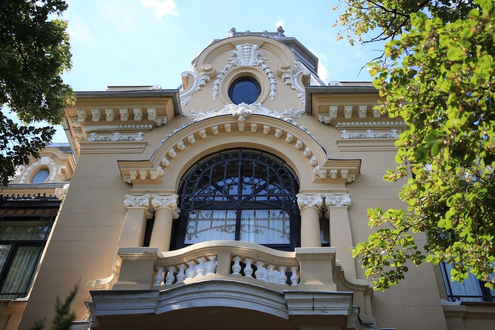 undefined Grand Boutique Hotel 9
