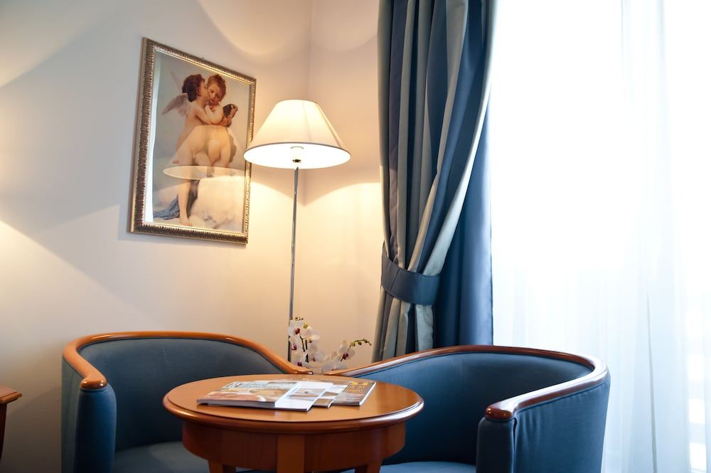 Deluxe Double Room Single Use, City View