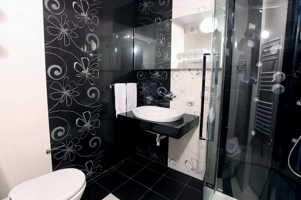 Ambiance Hotel Standard Double Room, River View 7