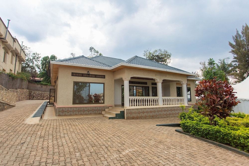 undefined IRIS Guesthouse 6