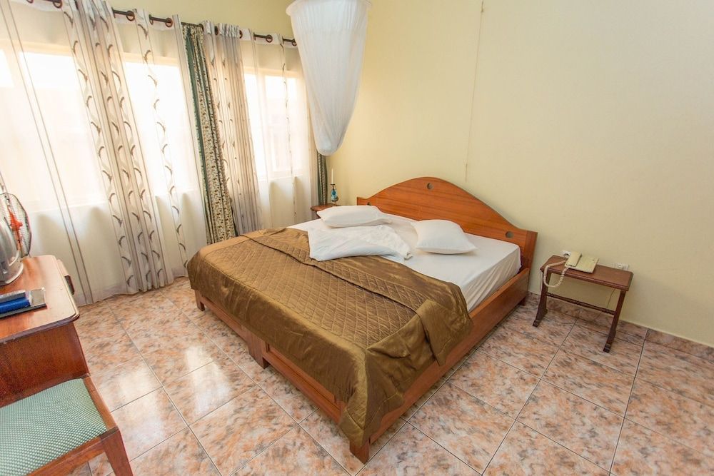 undefined IRIS Guesthouse 10