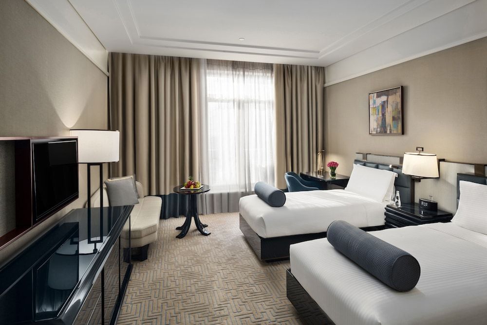 Deluxe Room, 2 Twin Beds, City View