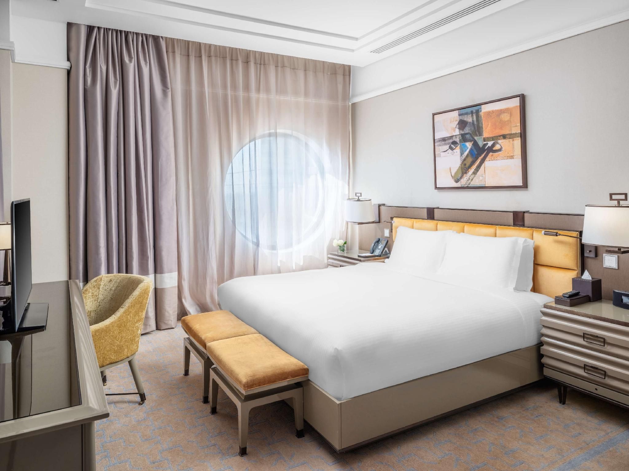 King one Bedroom Suite