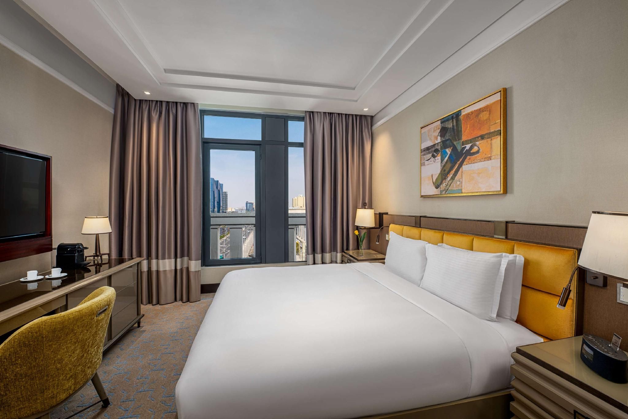 King Corner One Bedroom Suite