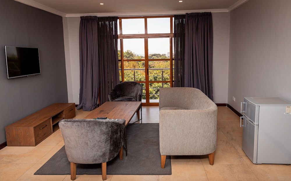 Kilimanjaro Wonders Hotel Grand Suite 4