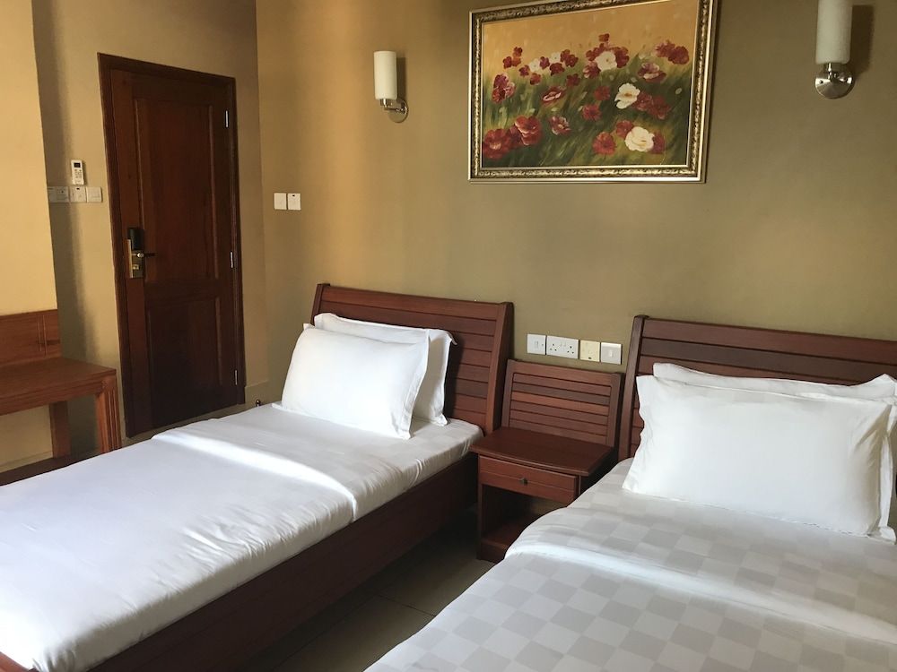 Chelsea Hotel Standard Twin Room, 2 Twin Beds 2