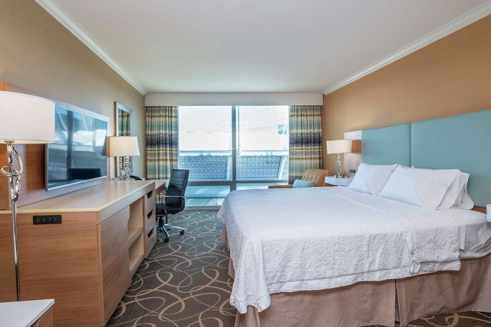 undefined Hampton Inn and Suites by Hilton, Downtown Vancouver 2