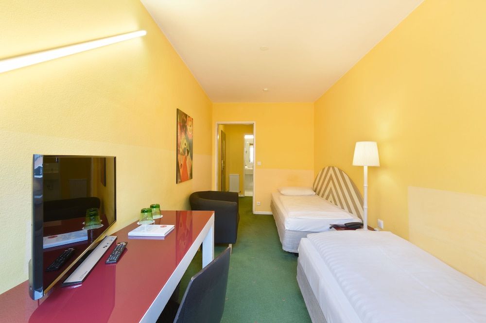 undefined Hotel Neutor Express 10