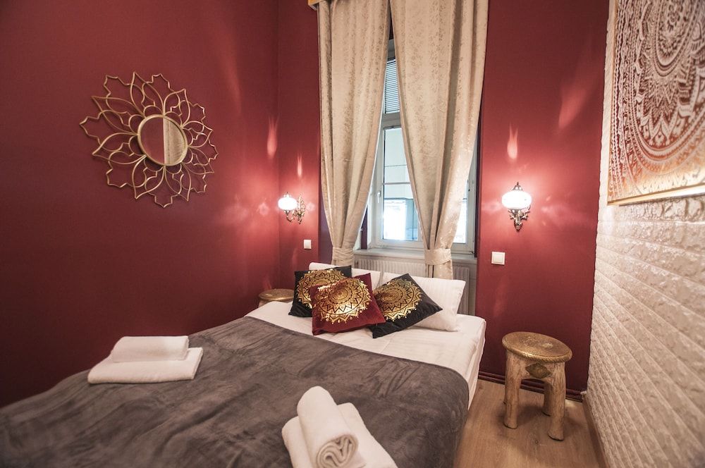 Urban Boutique Hotel Double Room, Shared Toilett 2