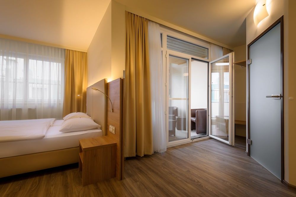 City Hotel Stockerau Comfort Single Room 6