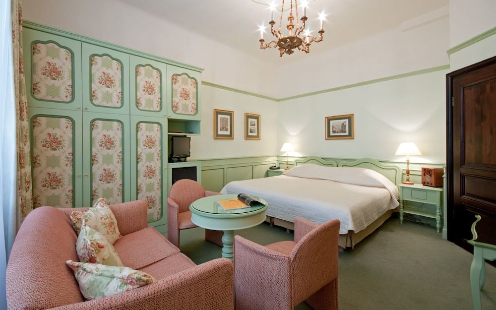 König von Ungarn Double Room 4