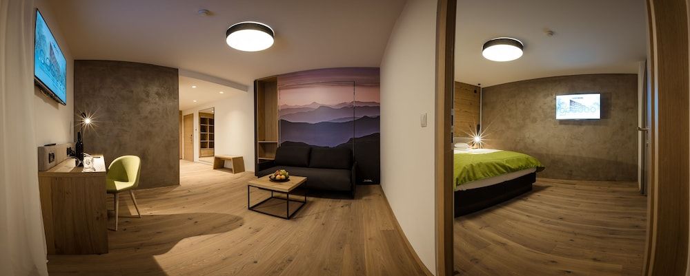 Junior Suite, 1 Bedroom (Royal)